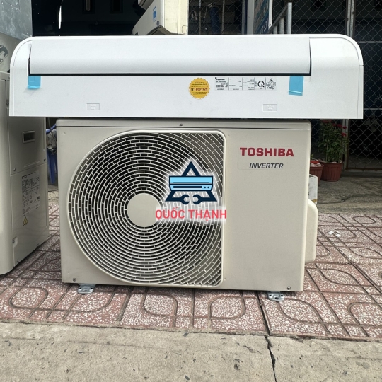 Bán máy lạnh toshiba 2hp5 ( máy mới 100%)
